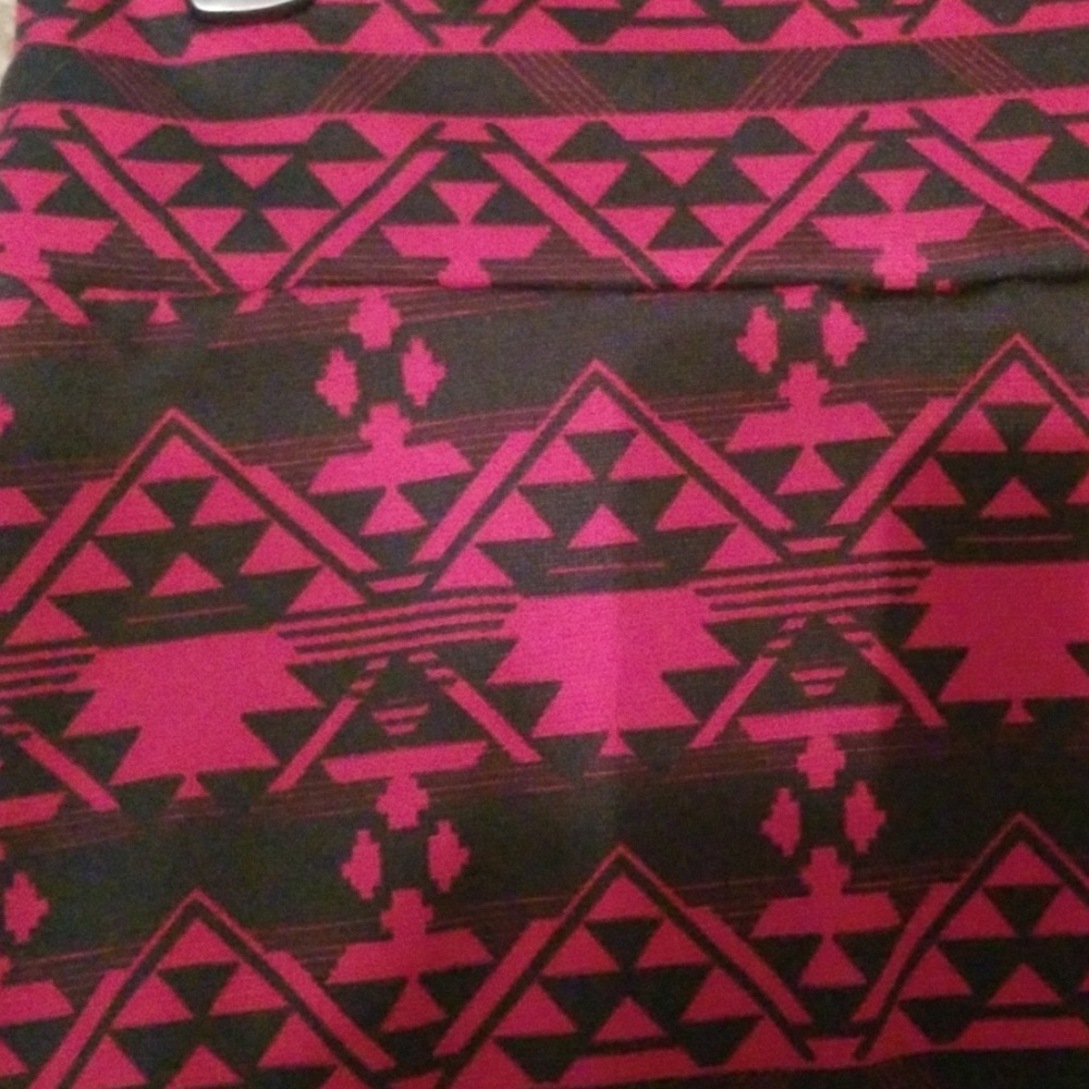 Lularoe - Picture 2 of 3